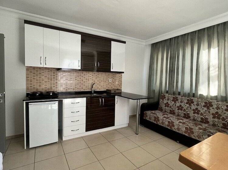 Отель Gurses Life