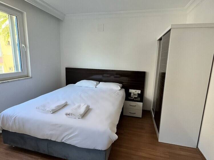 Отель Gurses Life