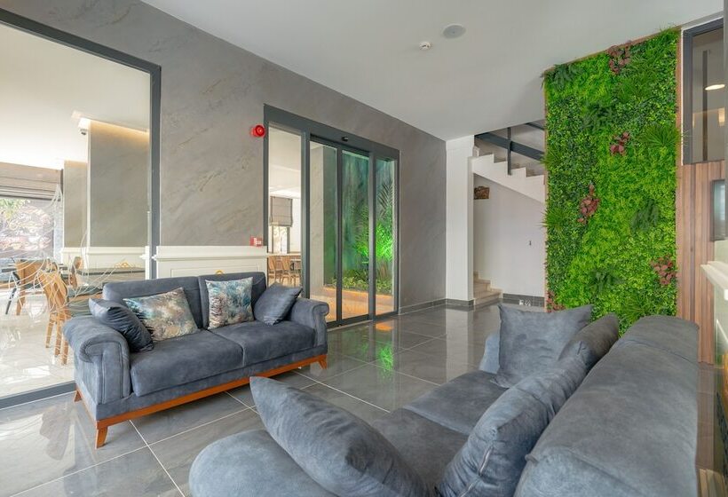 Отель Gurses Life