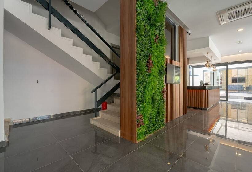 Отель Gurses Life