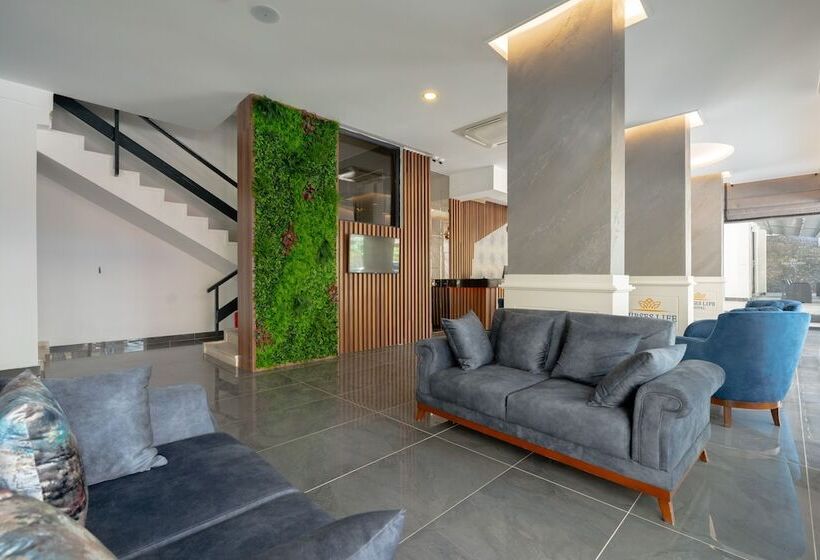 Отель Gurses Life