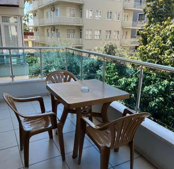 Отель Gurses Life