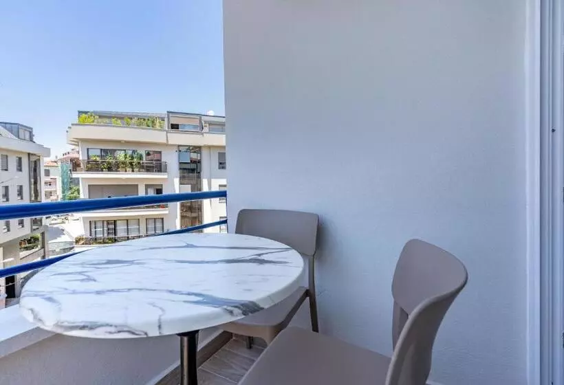 فندق Gurses Life