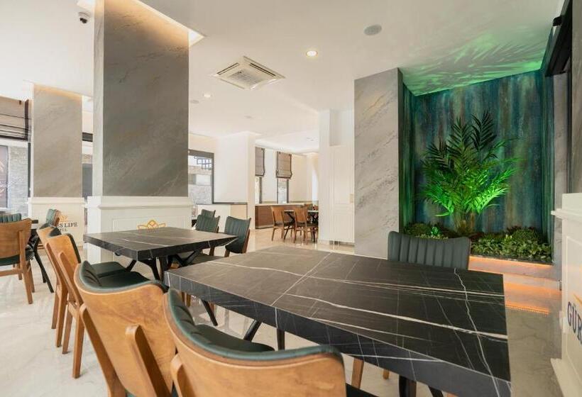 Отель Gurses Life