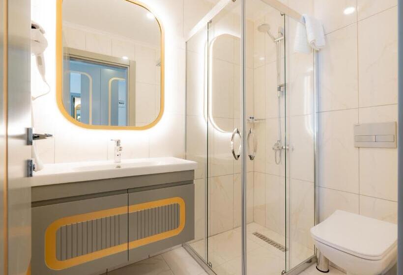 Отель Gurses Life