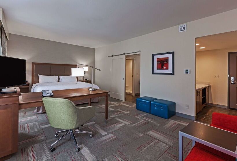 בית מלון כפרי Hampton Inn & Suites Claremore