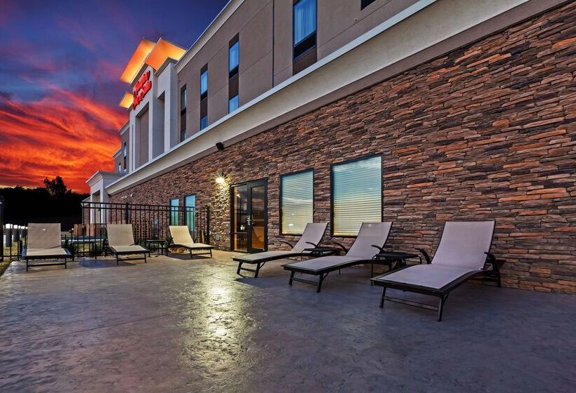 בית מלון כפרי Hampton Inn & Suites Claremore