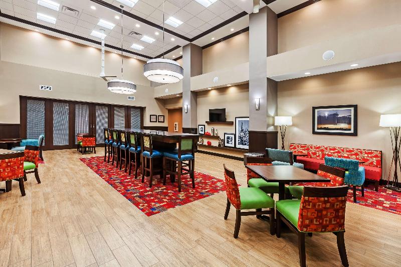 בית מלון כפרי Hampton Inn & Suites Claremore