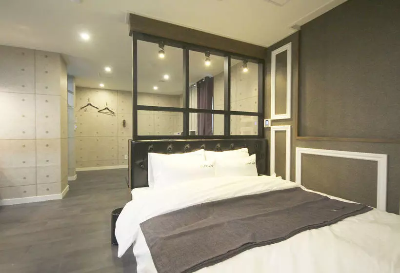 Hotel Gimhae Buwondong Haru