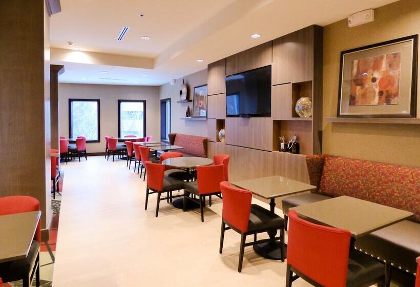 Отель Holiday Inn Express & Suites Plymouth   Ann Arbor Area, An Ihg