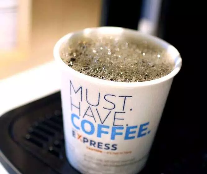 Отель Holiday Inn Express & Suites Plymouth   Ann Arbor Area, An Ihg