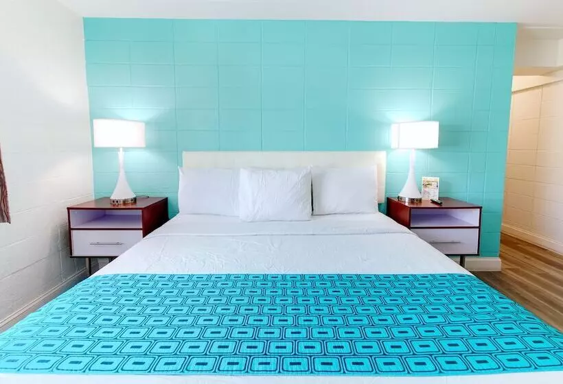 בית מלון כפרי Howard Johnson By Wyndham Virginia Beach At The Beach