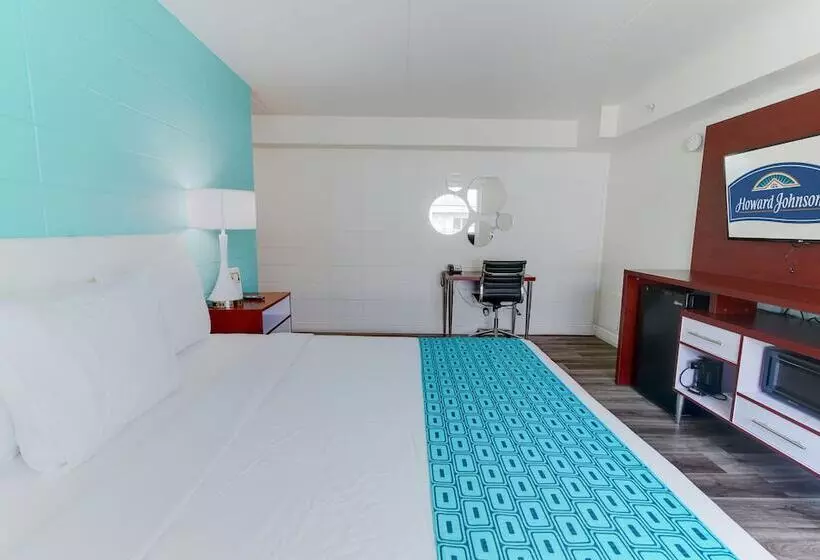 בית מלון כפרי Howard Johnson By Wyndham Virginia Beach At The Beach