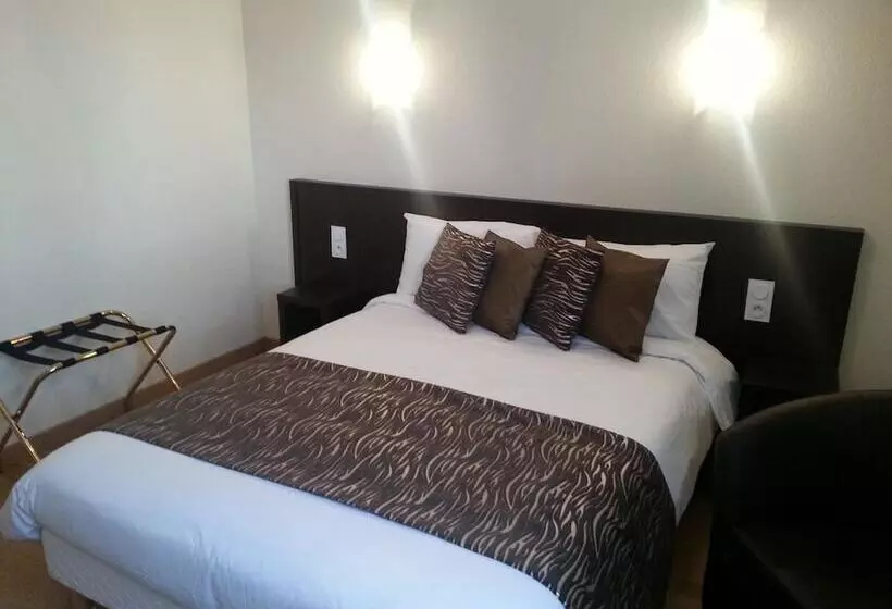 Hotel Le Chapeau Rouge