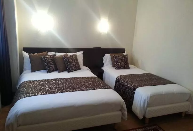 Hotel Le Chapeau Rouge