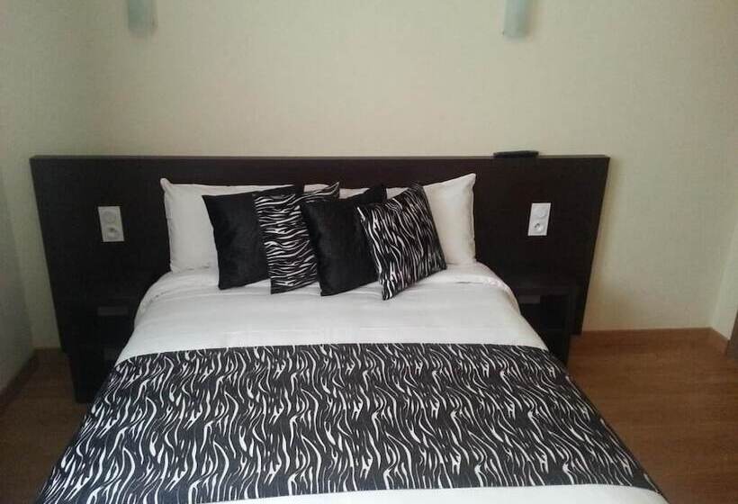 酒店 Le Chapeau Rouge