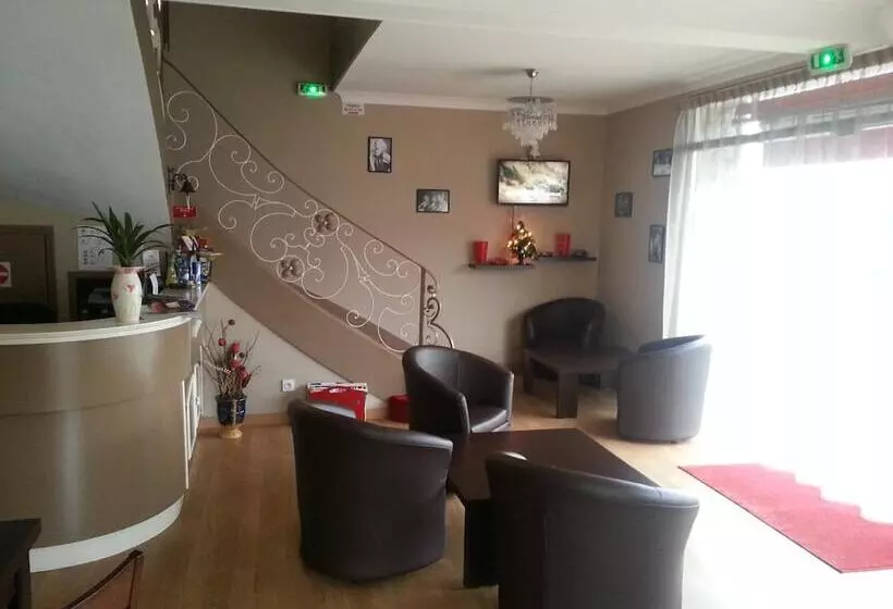 Hotel Le Chapeau Rouge