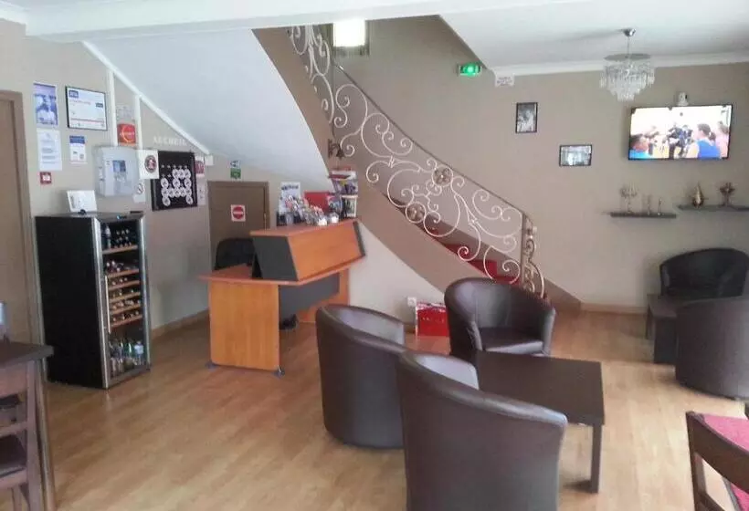 Hotel Le Chapeau Rouge