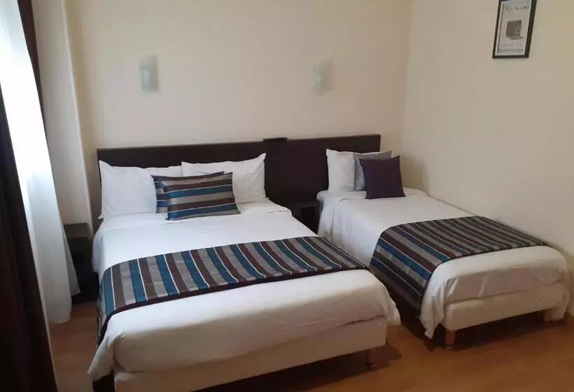 Hotel Le Chapeau Rouge