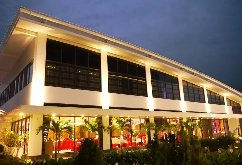 Hotelli Look Royal Resort