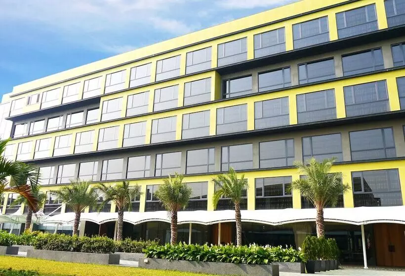 Hotelli Look Royal Resort