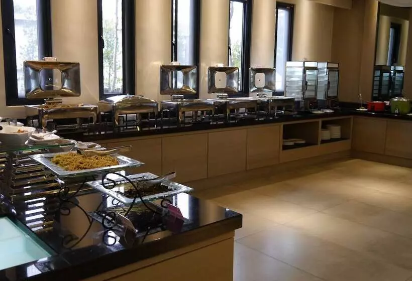 Hotelli Look Royal Resort