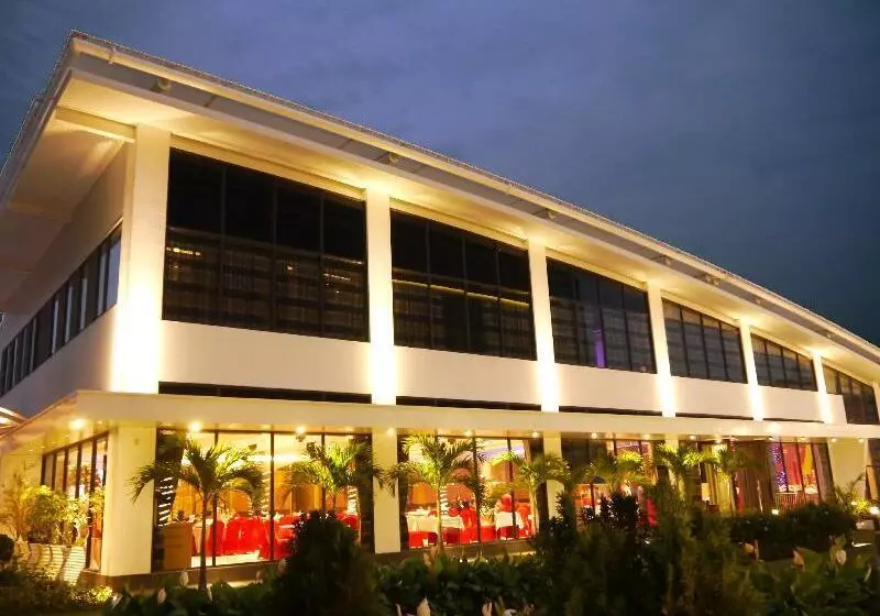 Hotelli Look Royal Resort