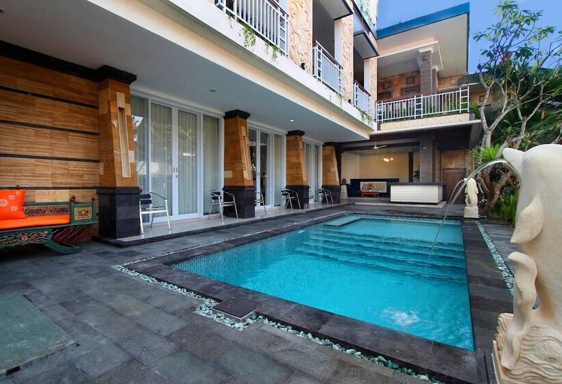 Отель Lotus Tirta Seminyak