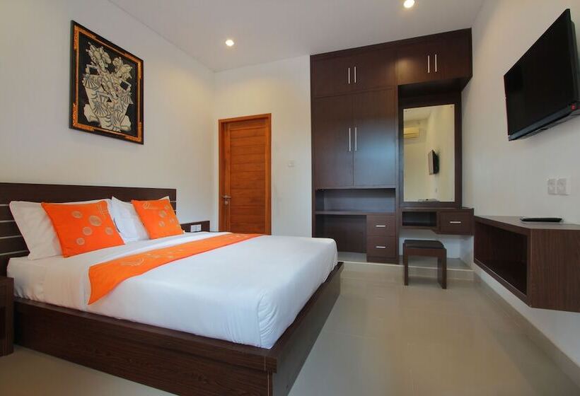 Отель Lotus Tirta Seminyak