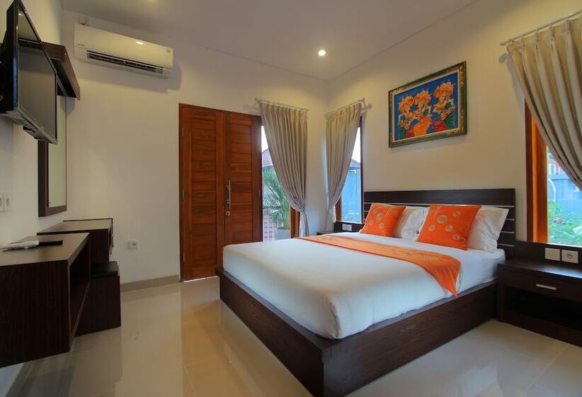 Отель Lotus Tirta Seminyak