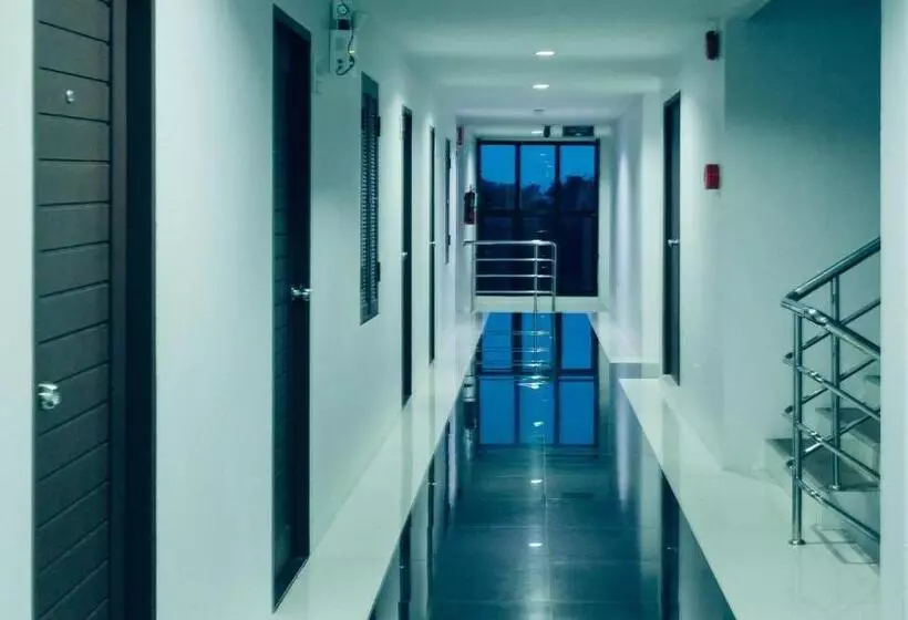 هتل Maison De Cheer