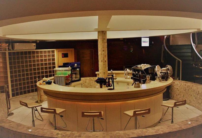 هتل Piroozi Isfahan