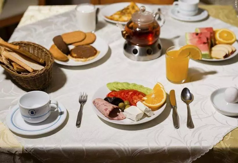 هتل Piroozi Isfahan