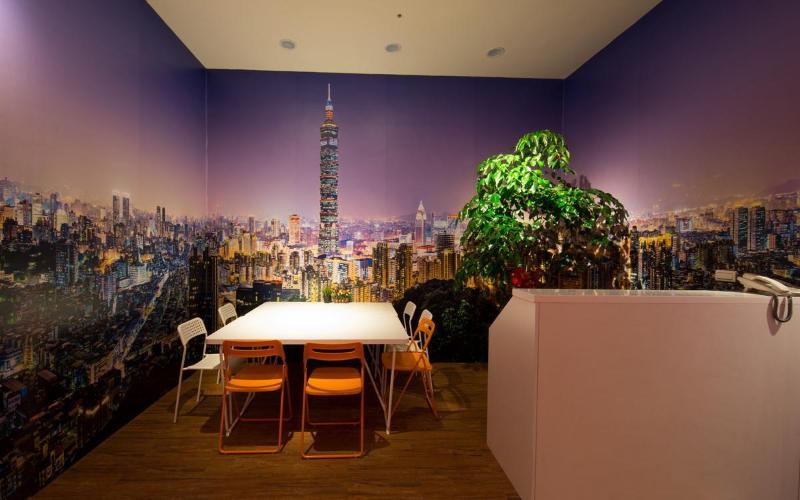 هتل Sleepbox Hostel