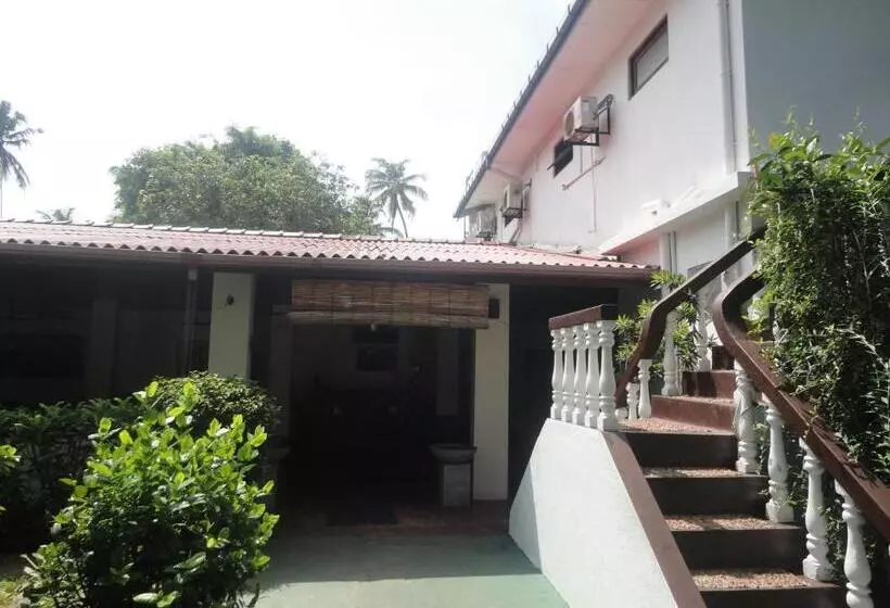 בית מלון כפרי Star Holiday Resort