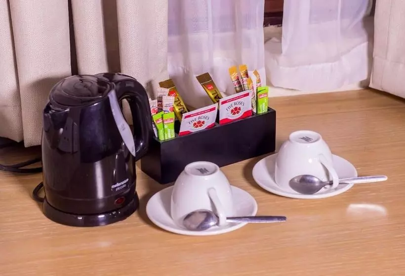 هتل The Royal Sichango Village