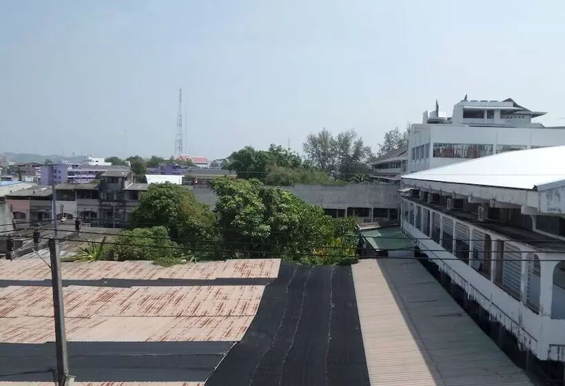 هتل U Sabuy Mansion Trang