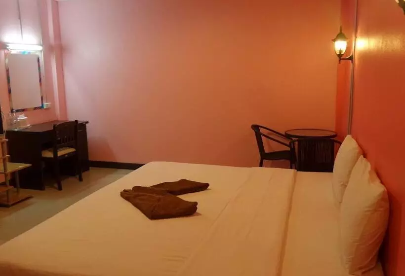 هتل U Sabuy Mansion Trang