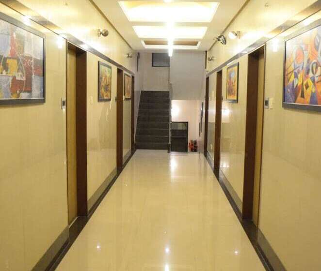 هتل Vijay Residency