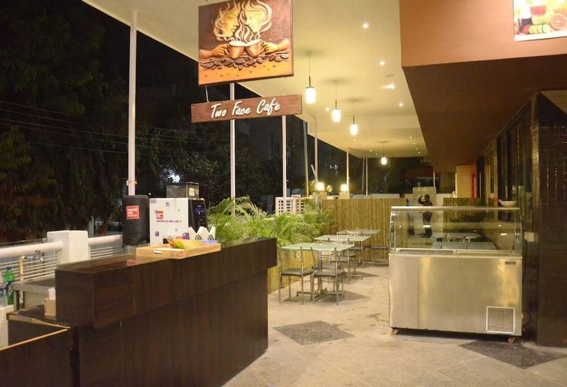 هتل Vijay Residency