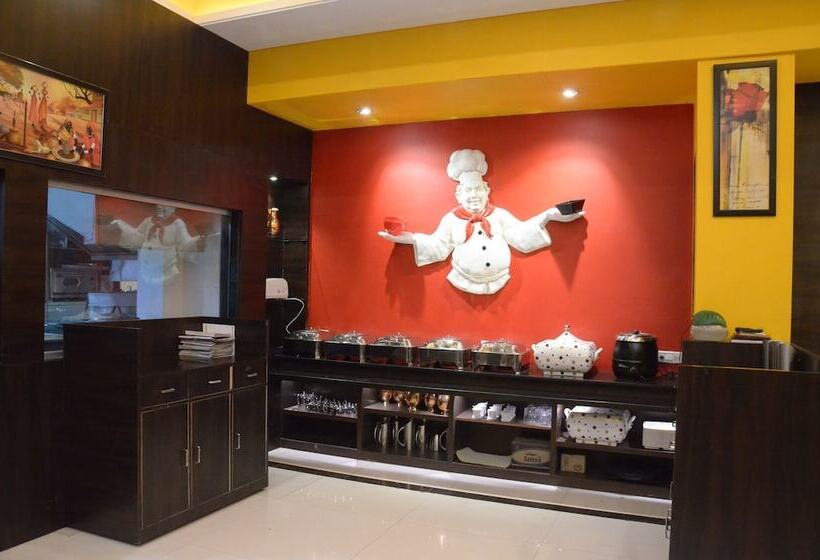 هتل Vijay Residency