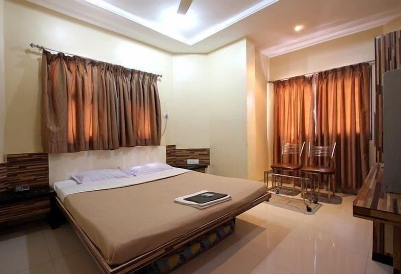 هتل Vijay Residency