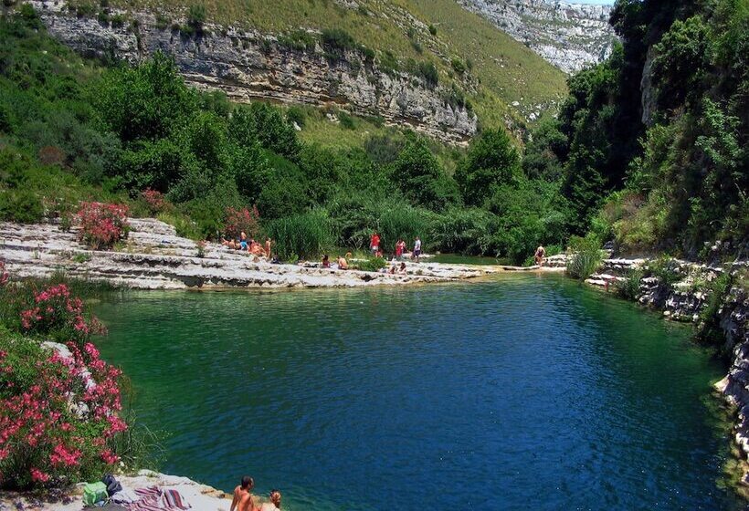 בית מלון כפרי Villa Ionia