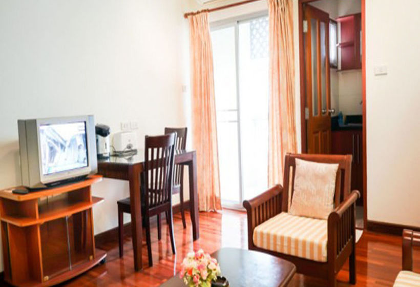 Kanavera Sriracha  & Serviced Apartment