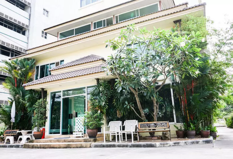 Kanavera Sriracha  & Serviced Apartment