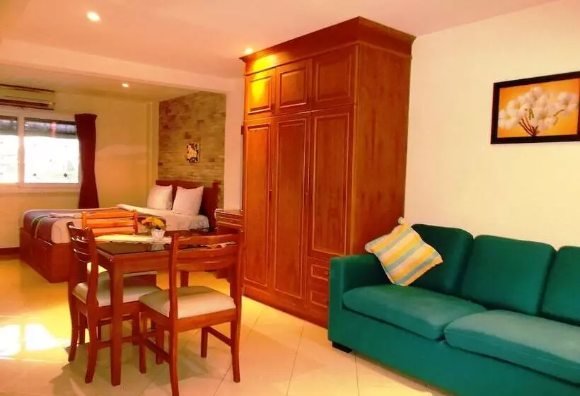 펜션 Chaiyapoon Inn