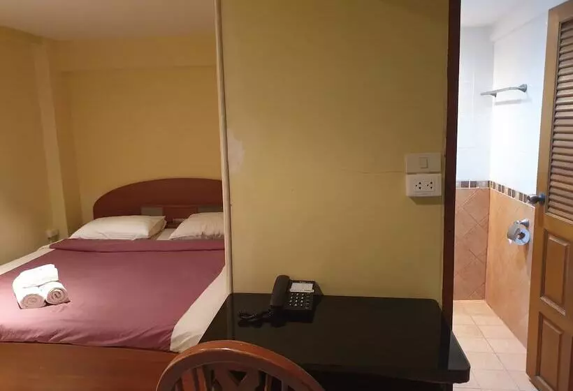 펜션 Chaiyapoon Inn