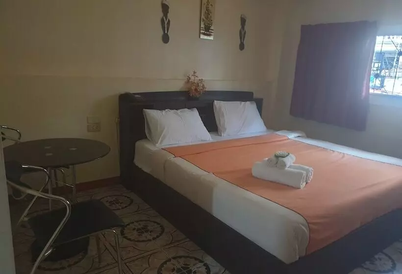 펜션 Chaiyapoon Inn