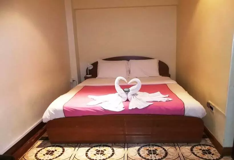 펜션 Chaiyapoon Inn