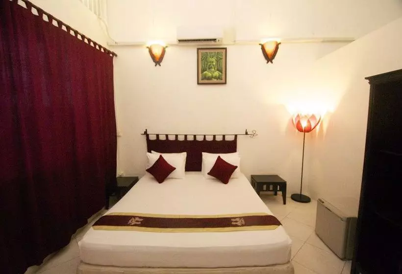 ペンション Sary's Guesthouse